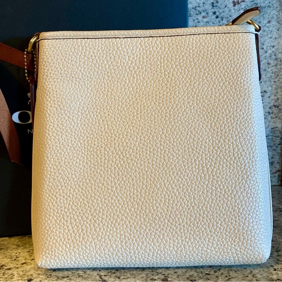 Disney X Coach Kitt Messenger Crossbody With Minnie Mouse Disney 100 Garden NWT - Picture 2 of 9